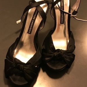 Chinese Laundry Black Strappy shoes w/rhinestone